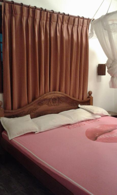 Rose Blossom Hotel Мириса Екстериор снимка